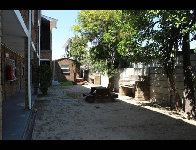 2 BEDROOM PROPERTY TO RENT IN PAROW VALLEY